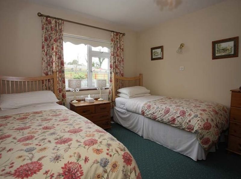 Avondale Farmhouse B&B Pettigoe Exterior foto